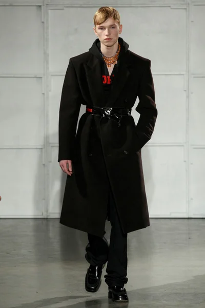 Look 33